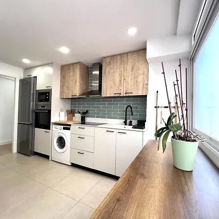 3 Bed Flat - Sleeps 5 - Wifi Apartmán *
