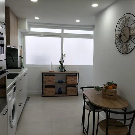 3 Bed Flat - Sleeps 5 - Wifi